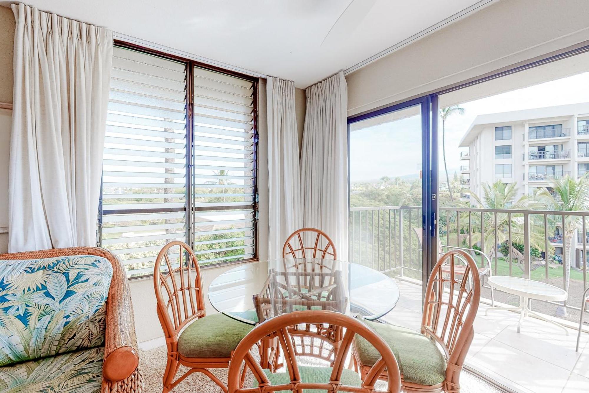 Kihei Akahi by Condominium Rentals Hawaii Wailea  Ruang foto